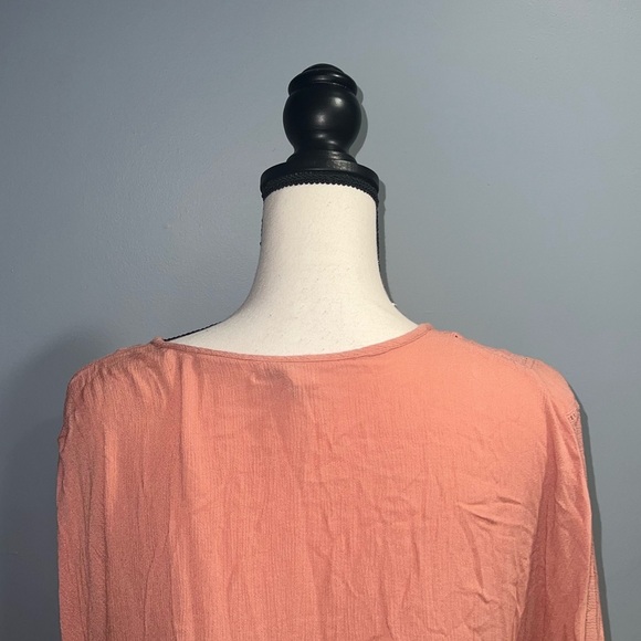 *Amuse society- Peach color top - Picture 4 of 6